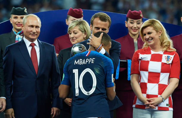 徐杰16+12广东胜天津 杨瀚森18+10青岛胜深圳.