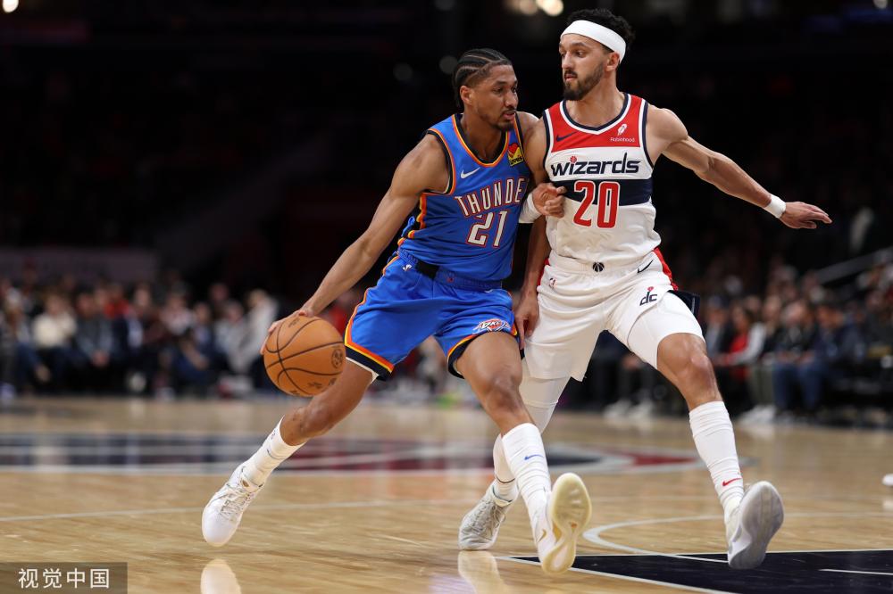 型中表现优 型中表现优