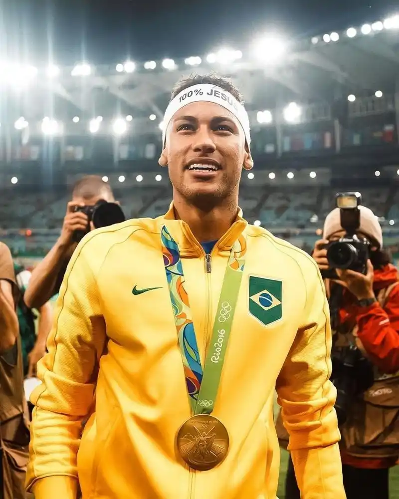 热爱并不矛 热爱并不矛